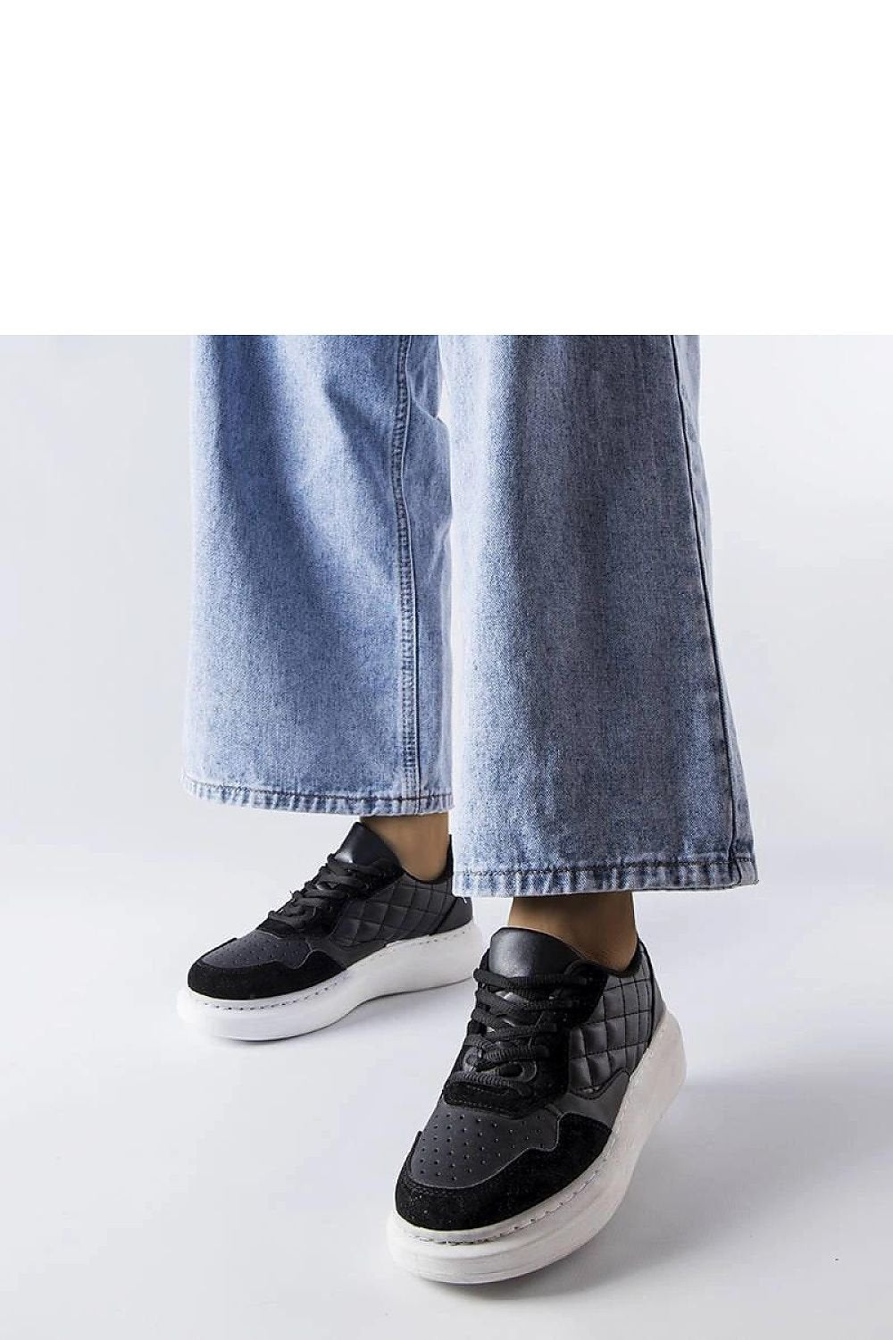 Svarte sneakers Latoya – Stilig sommersko til dame til dame fra MS StyleHaven, laget av Viskose; polyester; Polyamid, farge Svart, størrelse 37, med long ermer, perfekt til casual