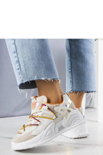 Beige Traci Sneakers til dame til dame fra MS StyleHaven, laget av Viskose; polyester; Polyamid, farge beige, størrelse 38, med long ermer, perfekt til casual