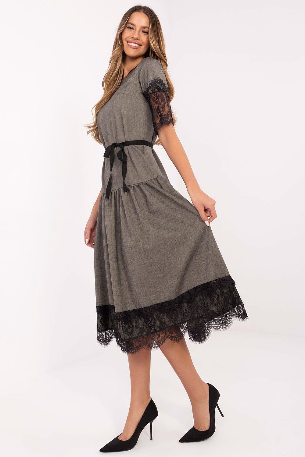Lakerta Cocktailkjole til dame fra MS StyleHaven, laget av Ull, farge Grå, størrelse 38, med short ermer, perfekt til casual; dress