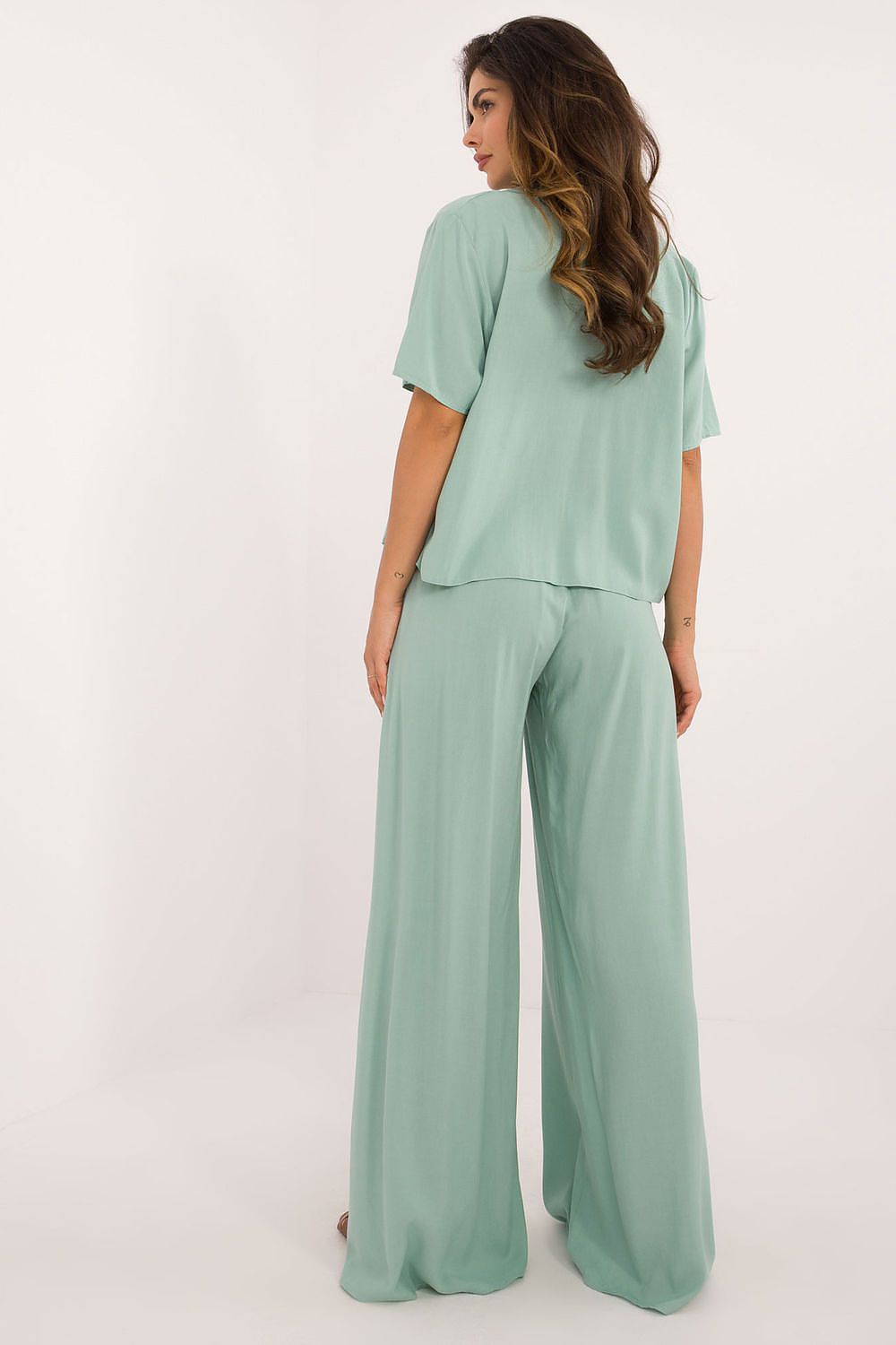 Lakerta Vidde-ben viskosesett til dame til dame fra MS StyleHaven, laget av Viskose, farge Grønn 3, størrelse S/M, med short ermer, perfekt til casual; dress