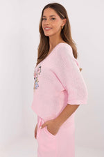 Oppdag vårt utvalg av stilfulle Svart Genser Italia Moda til dame i ulike størrelser og kvalitetsmaterialer – perfekte til jobb, fritid og alle dager. Rask levering og gode priser hos MS Stylehaven. se mer!