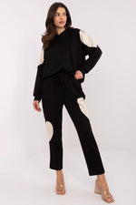 Oppdag vårt utvalg av stilfulle Svart Sett Italia Moda til dame i ulike størrelser og kvalitetsmaterialer – perfekte til jobb, fritid og alle dager. Rask levering og gode priser hos MS Stylehaven. se mer!