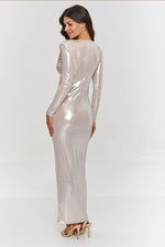 Oppdag vårt utvalg av stilfulle Beige Lang kjole Makadamia til dame i ulike størrelser og kvalitetsmaterialer – perfekte til jobb; fritid og alle dager. Rask levering og gode priser hos MS Stylehaven. se mer!