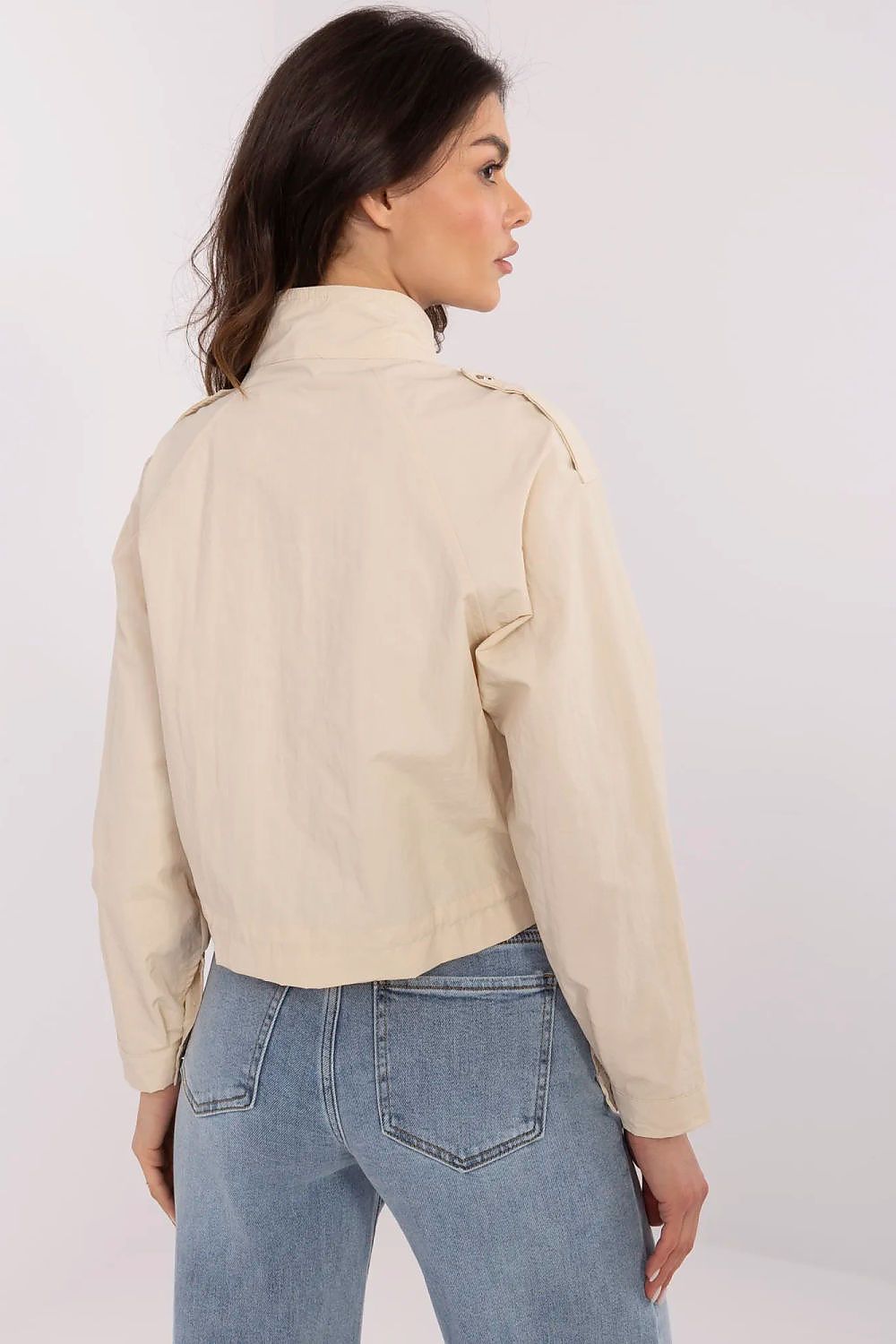 Oppdag vårt utvalg av stilfulle Svart Jakke NM til dame i ulike størrelser og kvalitetsmaterialer – perfekte til jobb, fritid og alle dager. Rask levering og gode priser hos MS Stylehaven. se mer!