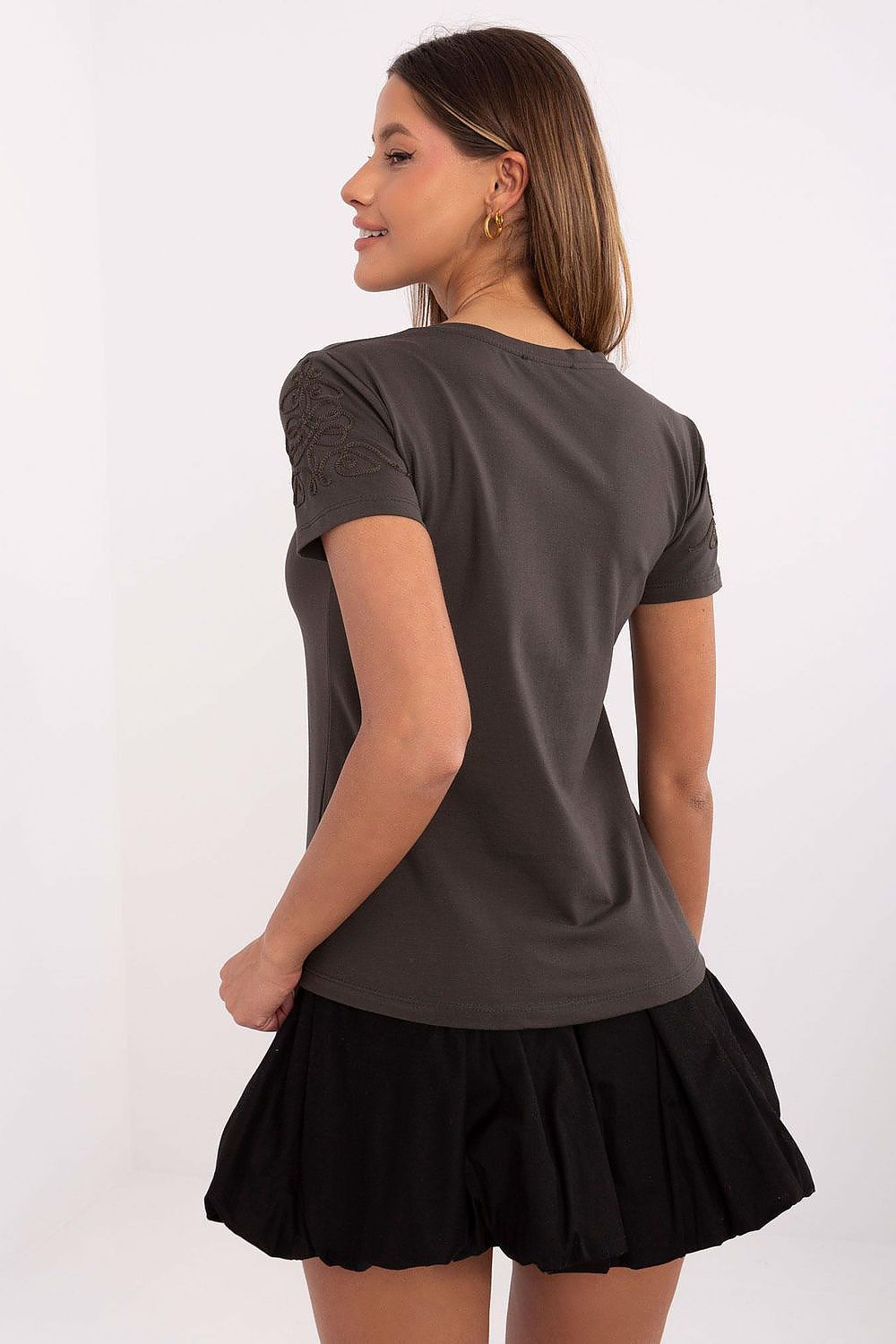 T-skjorte Relevance til dame fra MS StyleHaven, laget av Bomull; Elastan-1, farge Svart, størrelse XL, med short ermer, perfekt til dress