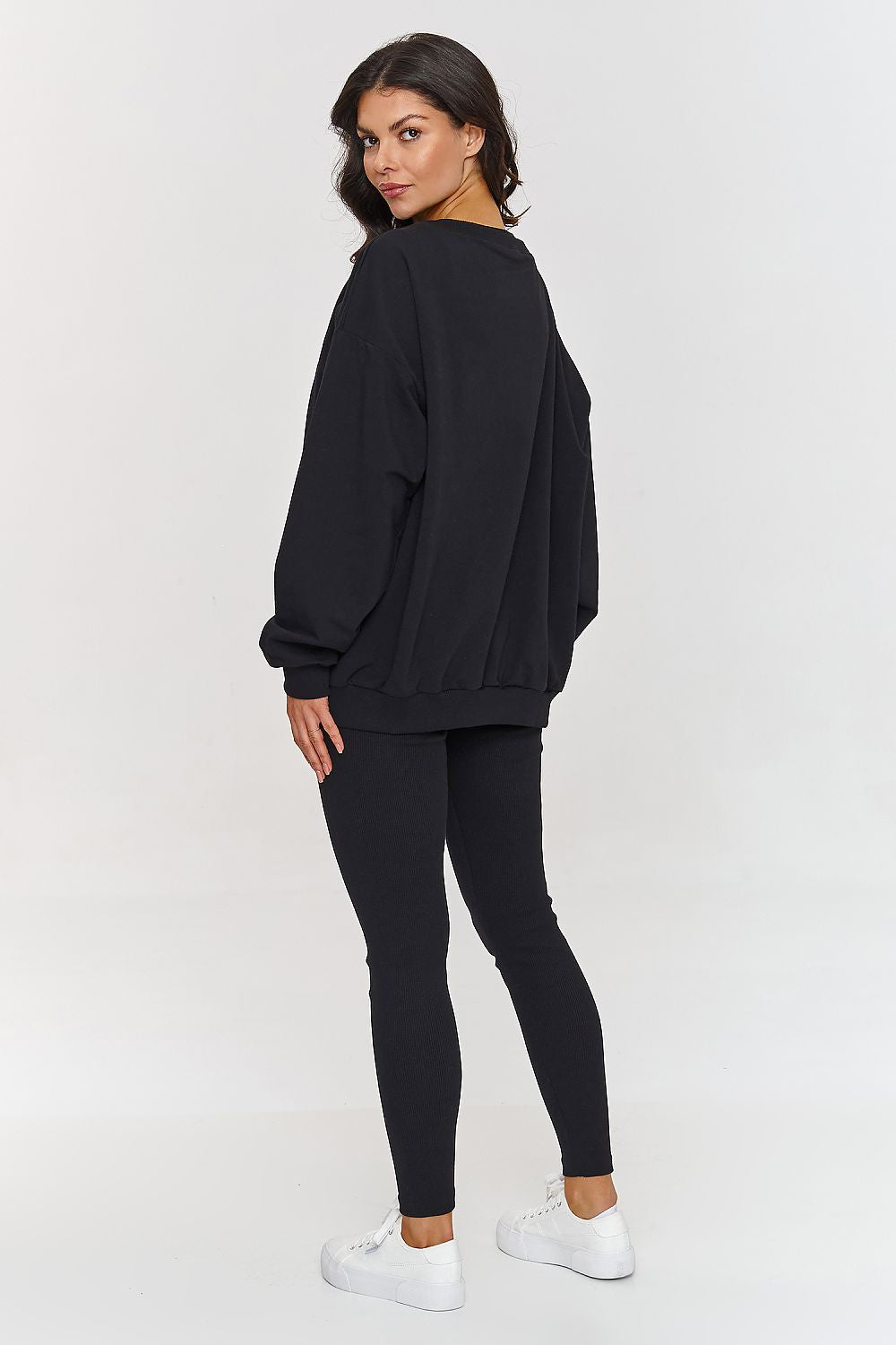 Oppdag vårt utvalg av stilfulle Beige Sett Makadamia til dame i ulike størrelser og kvalitetsmaterialer – perfekte til jobb, fritid og alle dager. Rask levering og gode priser hos MS Stylehaven. se mer!