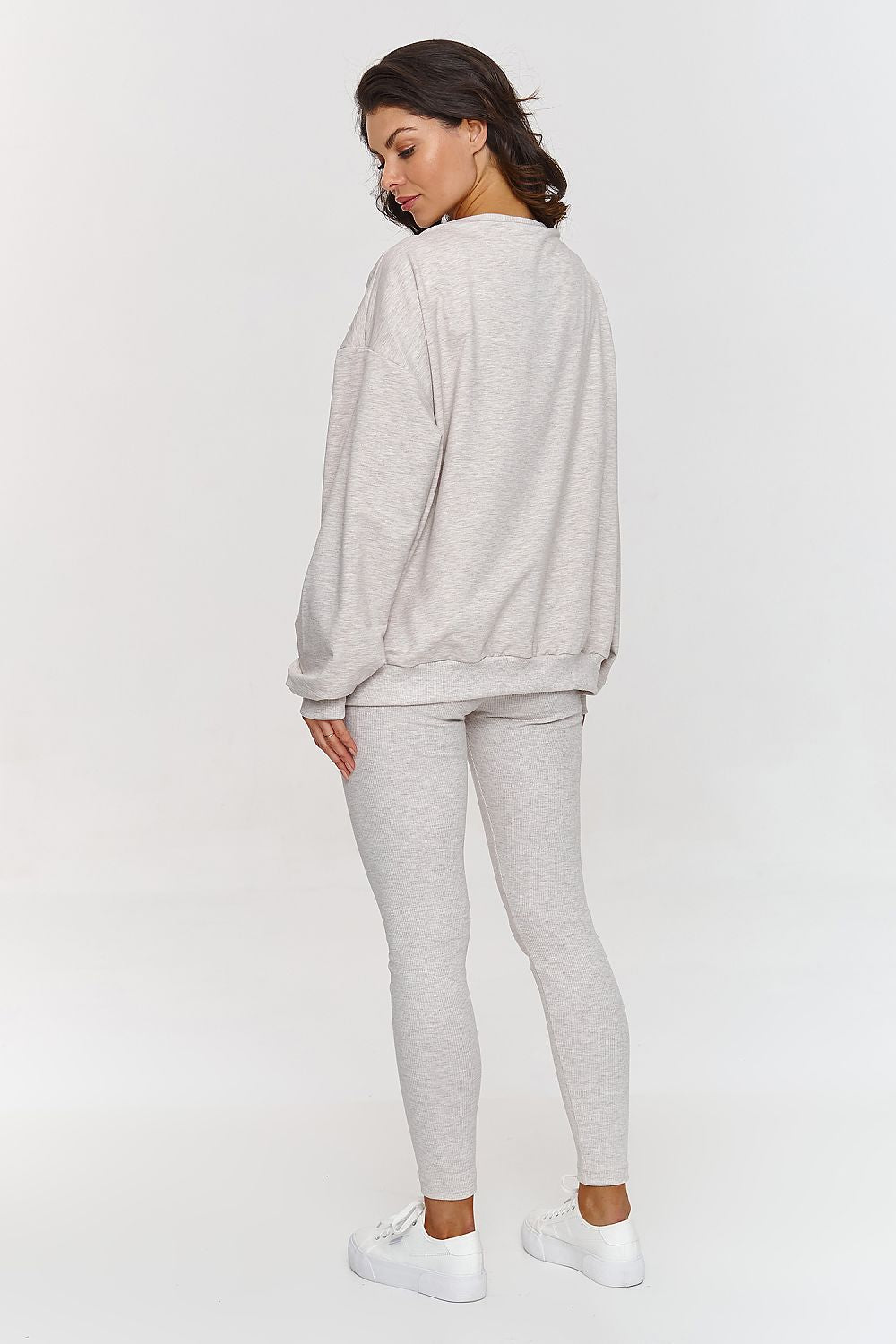 Oppdag vårt utvalg av stilfulle  Sett Makadamia til dame i ulike størrelser og kvalitetsmaterialer – perfekte til jobb, fritid og alle dager. Rask levering og gode priser hos MS Stylehaven. se mer!