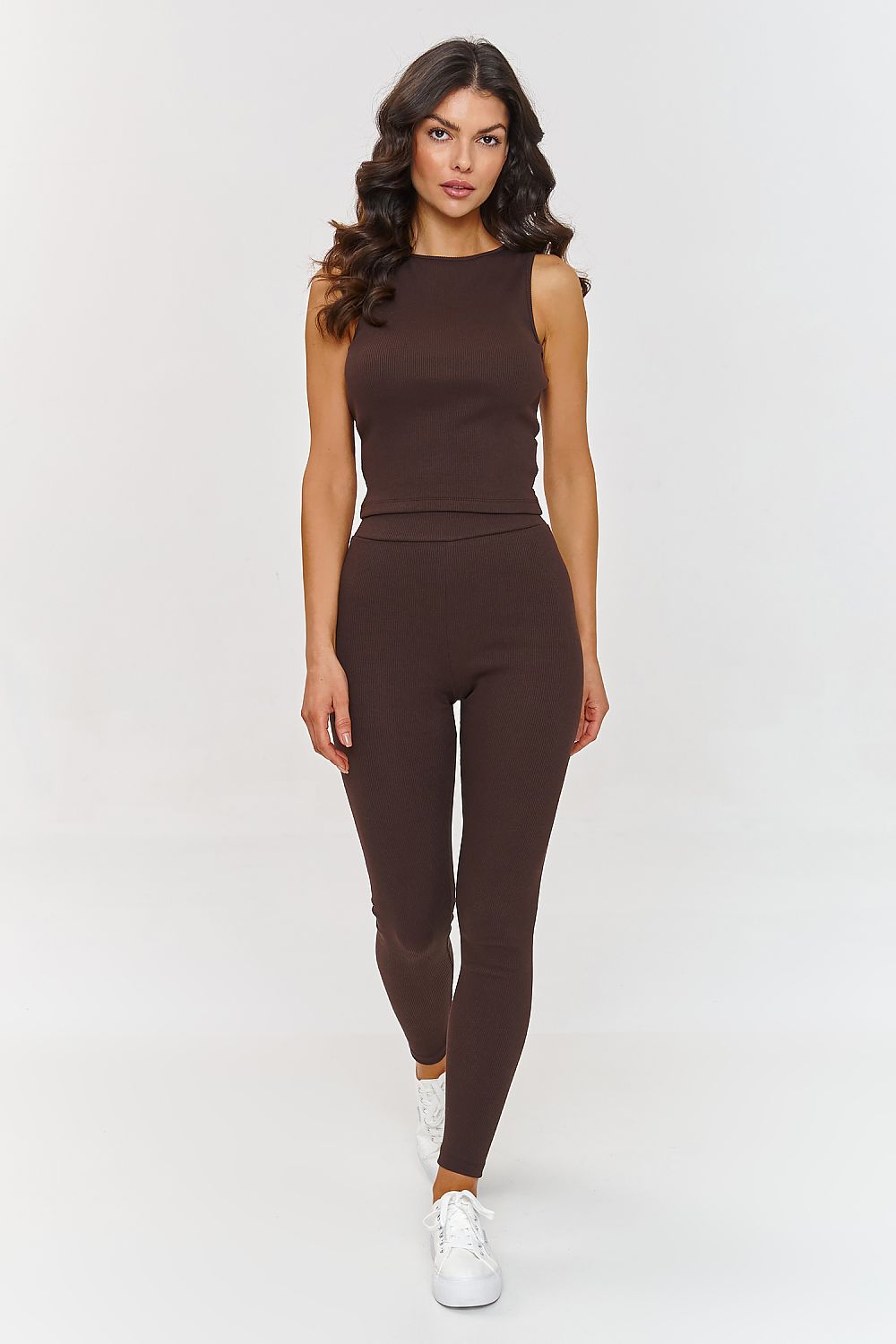 Oppdag vårt utvalg av stilfulle Svart Sett Makadamia til dame i ulike størrelser og kvalitetsmaterialer – perfekte til jobb, fritid og alle dager. Rask levering og gode priser hos MS Stylehaven. se mer!