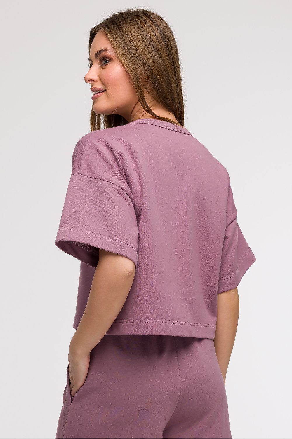 BeWear Loose Cropped Bluse til dame fra MS StyleHaven, laget av Bomull; polyester, farge Fiolett, størrelse 2XL/3XL, med short ermer, perfekt til casual; dress
