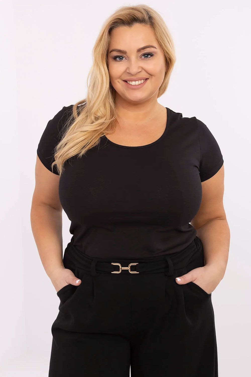 Plus size T-skjorte Relevance til dame fra MS StyleHaven, laget av Bomull, farge Svart, størrelse XXL, med short ermer, perfekt til dress