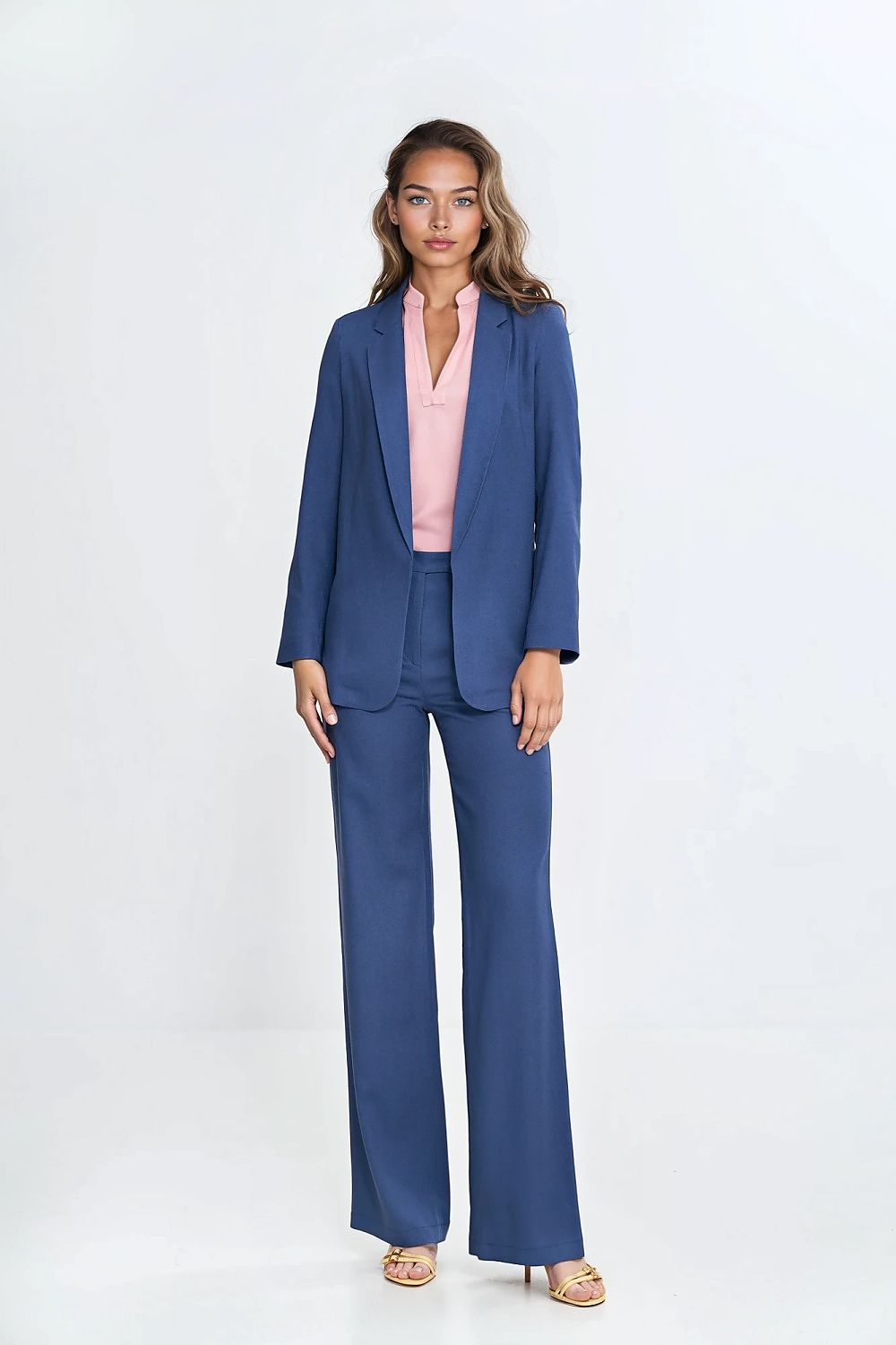Jakke Nife til dame fra MS StyleHaven, laget av Viskose, farge Blå, størrelse 38, med short ermer, perfekt til casual; dress