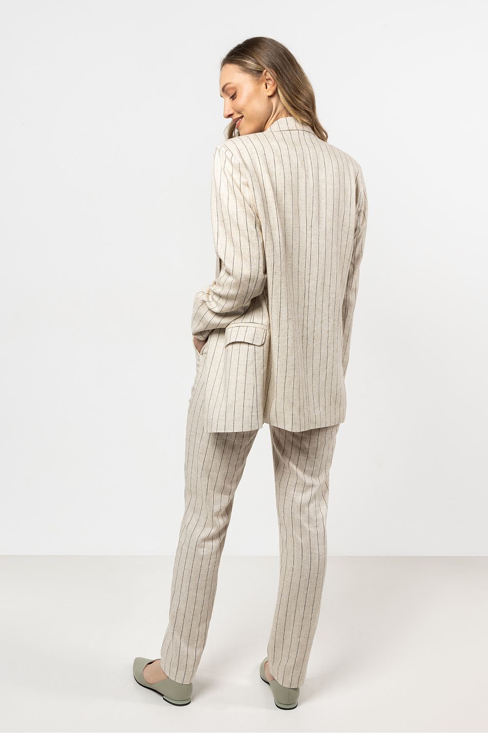 Jakke awama til dame fra MS StyleHaven, laget av Viskose, farge beige, størrelse M, med short ermer, perfekt til casual; dress