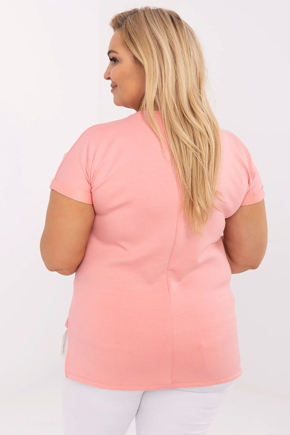 Oppdag vårt utvalg av stilfulle  Plus size bluse - Relevance til dame i ulike størrelser og kvalitetsmaterialer – perfekte til jobb, fritid og alle dager. Rask levering og gode priser hos MS Stylehaven. se mer!