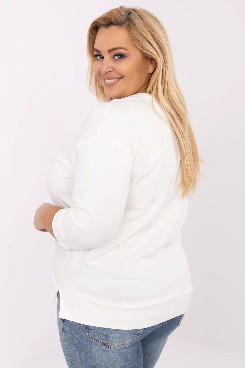 Oppdag vårt utvalg av stilfulle  Plus size bluse - Relevance til dame i ulike størrelser og kvalitetsmaterialer – perfekte til jobb, fritid og alle dager. Rask levering og gode priser hos MS Stylehaven. se mer!