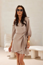 Dagkjole Roco Fashion til dame fra MS StyleHaven; stÃ¸rrelse 42; med short; kjolelengde mini; kjolestil wrap