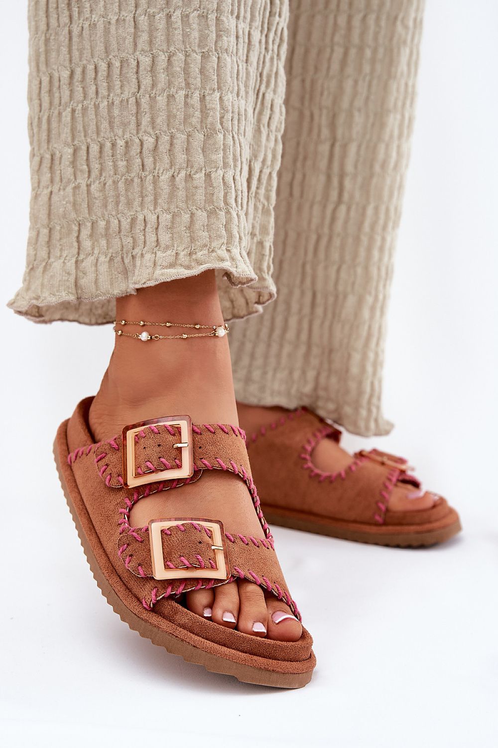Flip-flops Step in Style til dame fra MS StyleHaven, laget av Bomull, farge beige, størrelse 39, med short ermer, perfekt til dress; casual