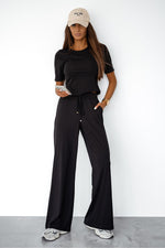 Sett LaBalancia til dame fra MS StyleHaven, laget av Viskose, farge Svart, størrelse s, med short ermer, perfekt til dress