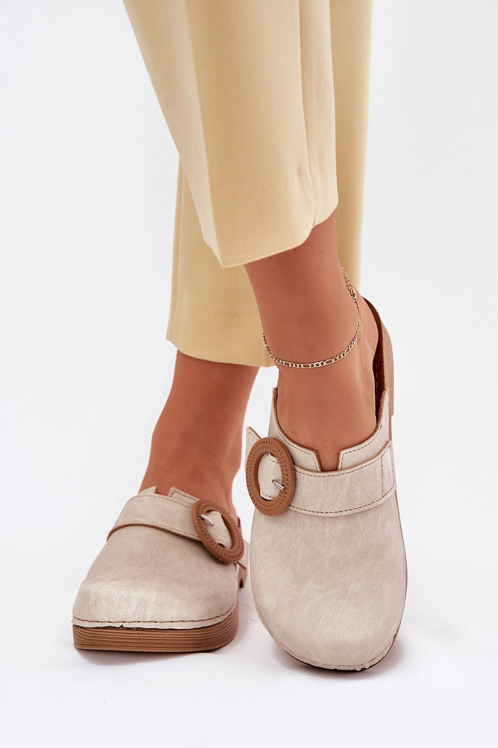 Flip-flops Step in Style til dame fra MS StyleHaven, laget av Bomull, farge beige, størrelse 38, med short ermer, perfekt til casual