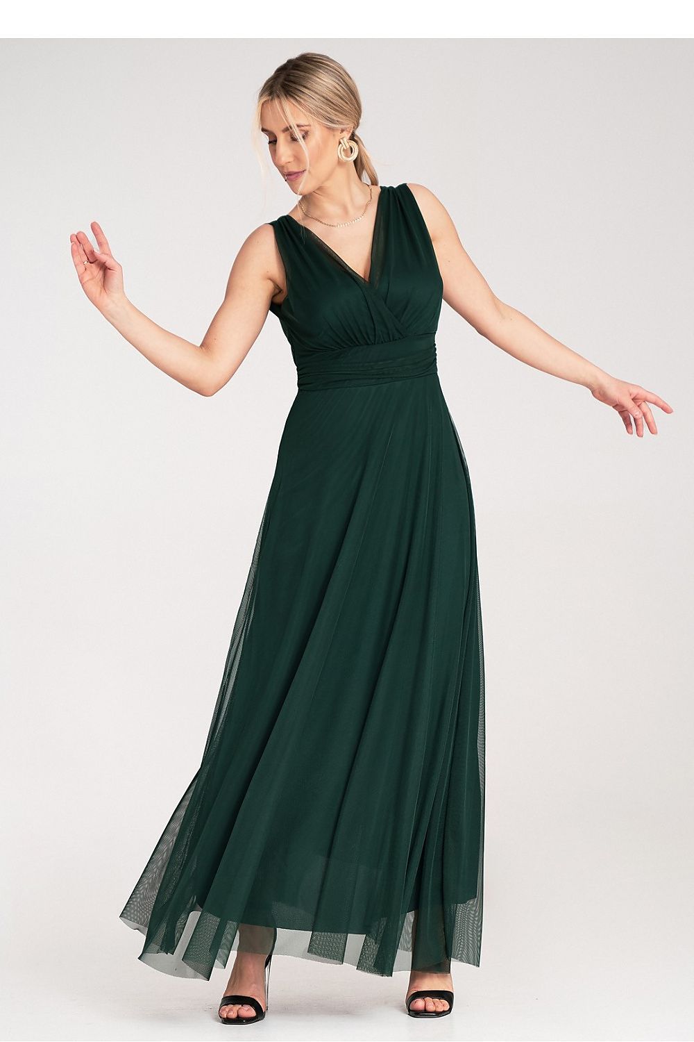 Cocktailkjole Figl til dame fra MS StyleHaven, laget av polyester, farge Rød, størrelse S/M, med sleeveless ermer, perfekt til dress