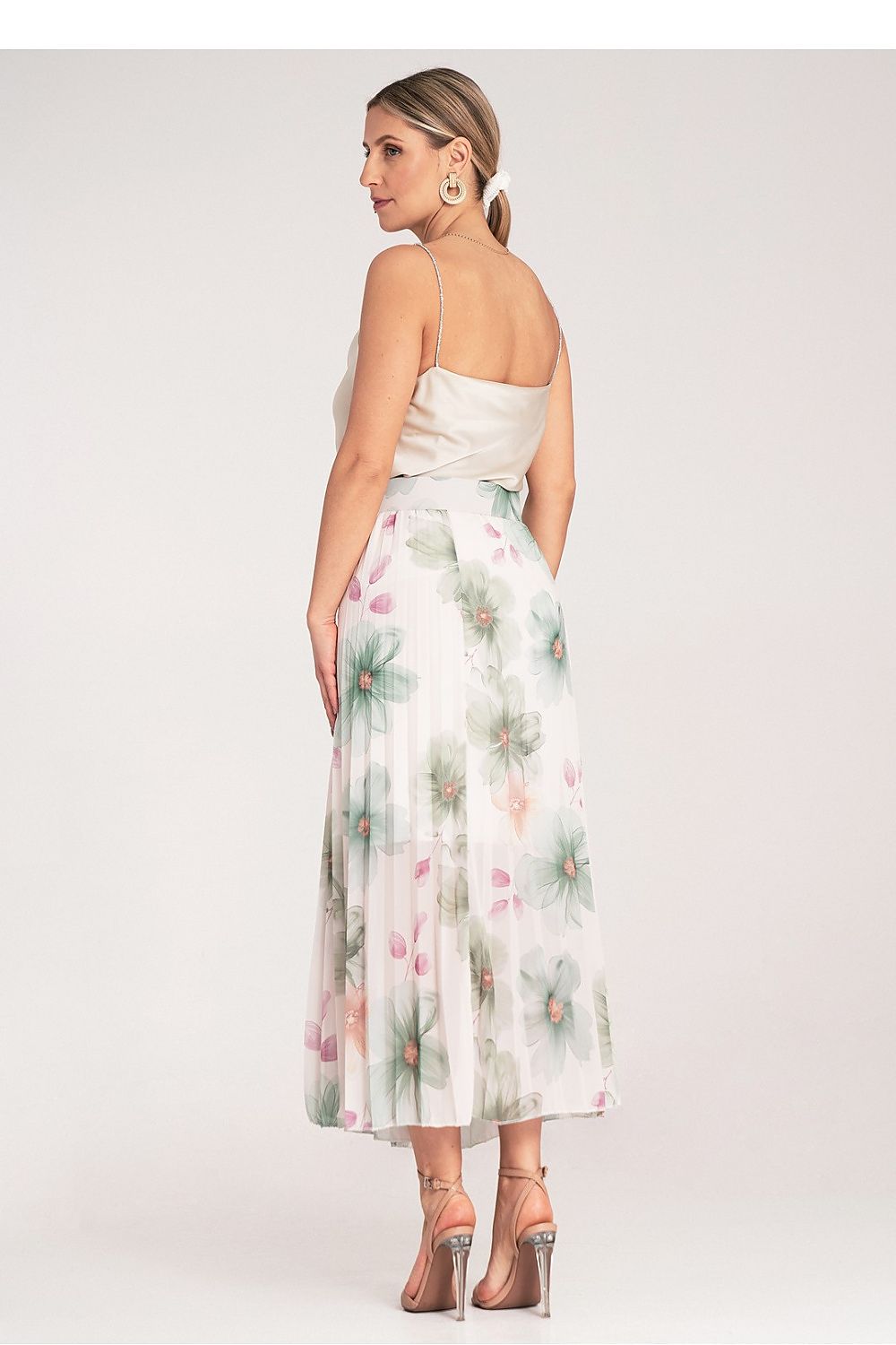 Skjørt Figl til dame fra MS StyleHaven, laget av polyester, farge Grønn, størrelse S/M, med 3-4; long ermer, perfekt til dress