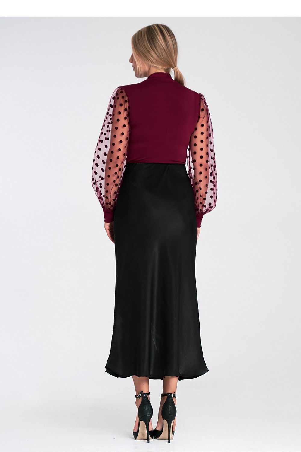 Skjørt Figl til dame fra MS StyleHaven, laget av Viskose; polyester, farge Grå, størrelse S/M, med long ermer, perfekt til dress