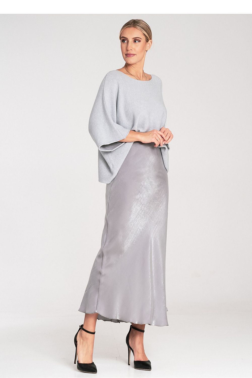 Skjørt Figl til dame fra MS StyleHaven, laget av Viskose; polyester, farge Grå, størrelse S/M, med long ermer, perfekt til dress