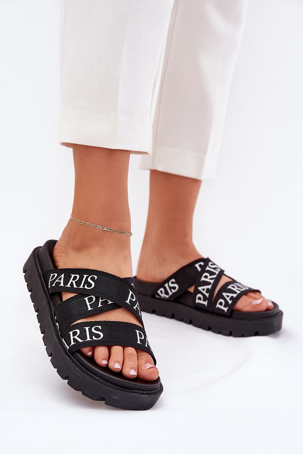 Flip-flops Step in Style til dame fra MS StyleHaven, laget av Bomull, med detaljer i rubber, farge Svart, størrelse 36, med short ermer, hælhøyde flat, skostørrelse 36; 37; 38; 39; 40; 41, perfekt til casual