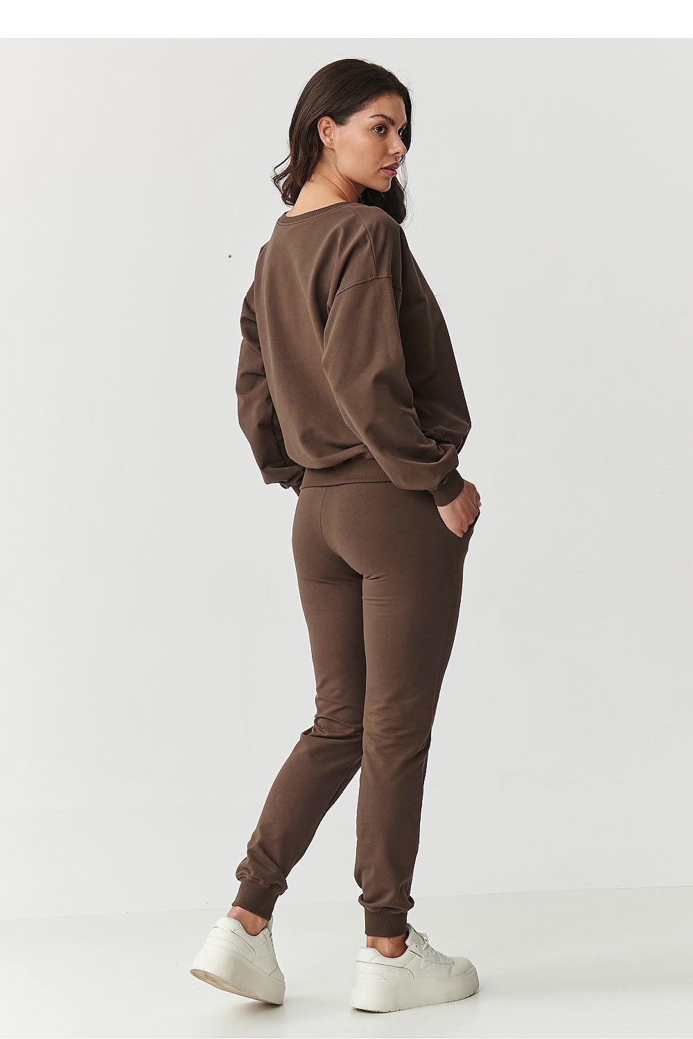 Oppdag vårt utvalg av stilfulle Beige Sett Makadamia til dame i ulike størrelser og kvalitetsmaterialer – perfekte til jobb; fritid og alle dager. Rask levering og gode priser hos MS Stylehaven. se mer!