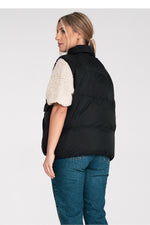 Oppdag vårt utvalg av stilfulle  Vest - Figl til dame i ulike størrelser og kvalitetsmaterialer – perfekte til jobb; fritid og alle dager. Rask levering og gode priser hos MS Stylehaven. se mer!