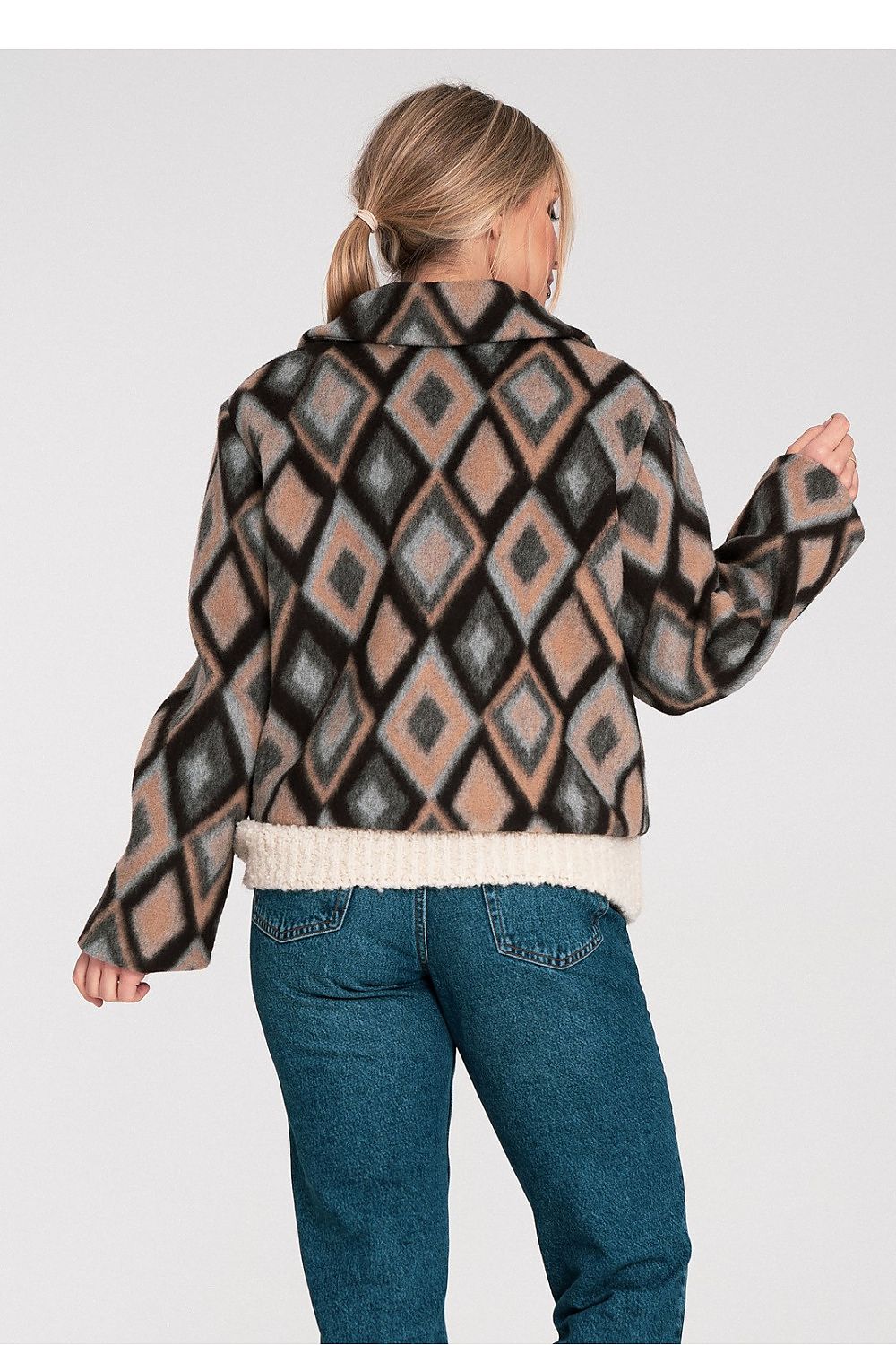 Oppdag vårt utvalg av stilfulle  Jakke - Figl til dame i ulike størrelser og kvalitetsmaterialer – perfekte til jobb; fritid og alle dager. Rask levering og gode priser hos MS Stylehaven. se mer!