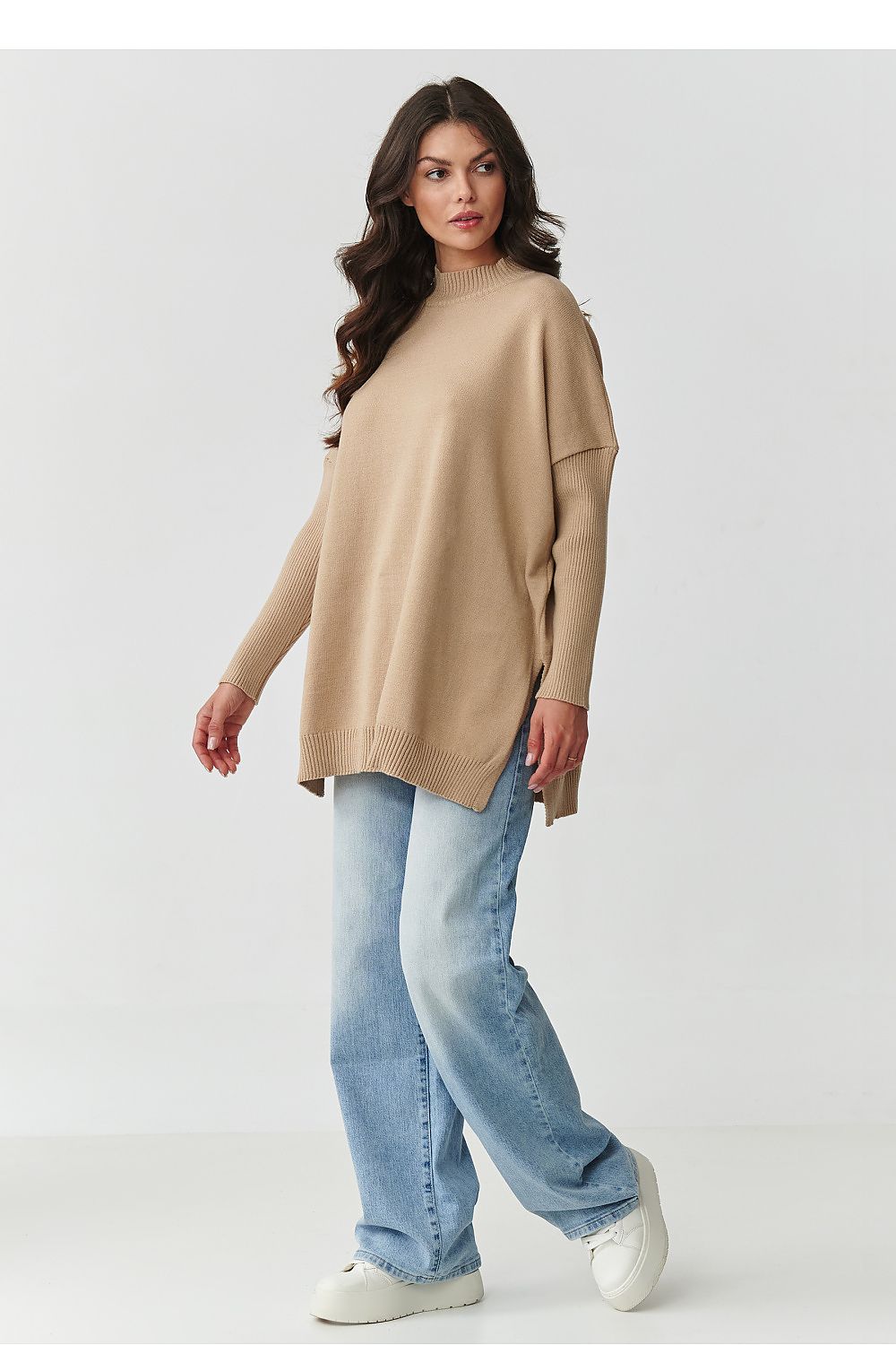 Oppdag vårt utvalg av stilfulle Beige 2 Jumper Makadamia til dame i ulike størrelser og kvalitetsmaterialer - perfekte til jobb; fritid og alle dager. Rask levering og gode priser hos MS Stylehaven. se mer!