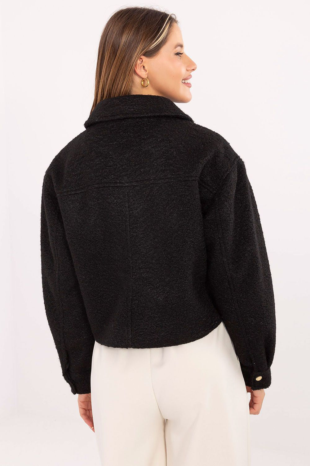 Oppdag vårt utvalg av stilfulle Svart Jakkeundernivå til dame i ulike størrelser og kvalitetsmaterialer – perfekte til jobb; fritid og alle dager. Rask levering og gode priser hos MS Stylehaven. se mer!