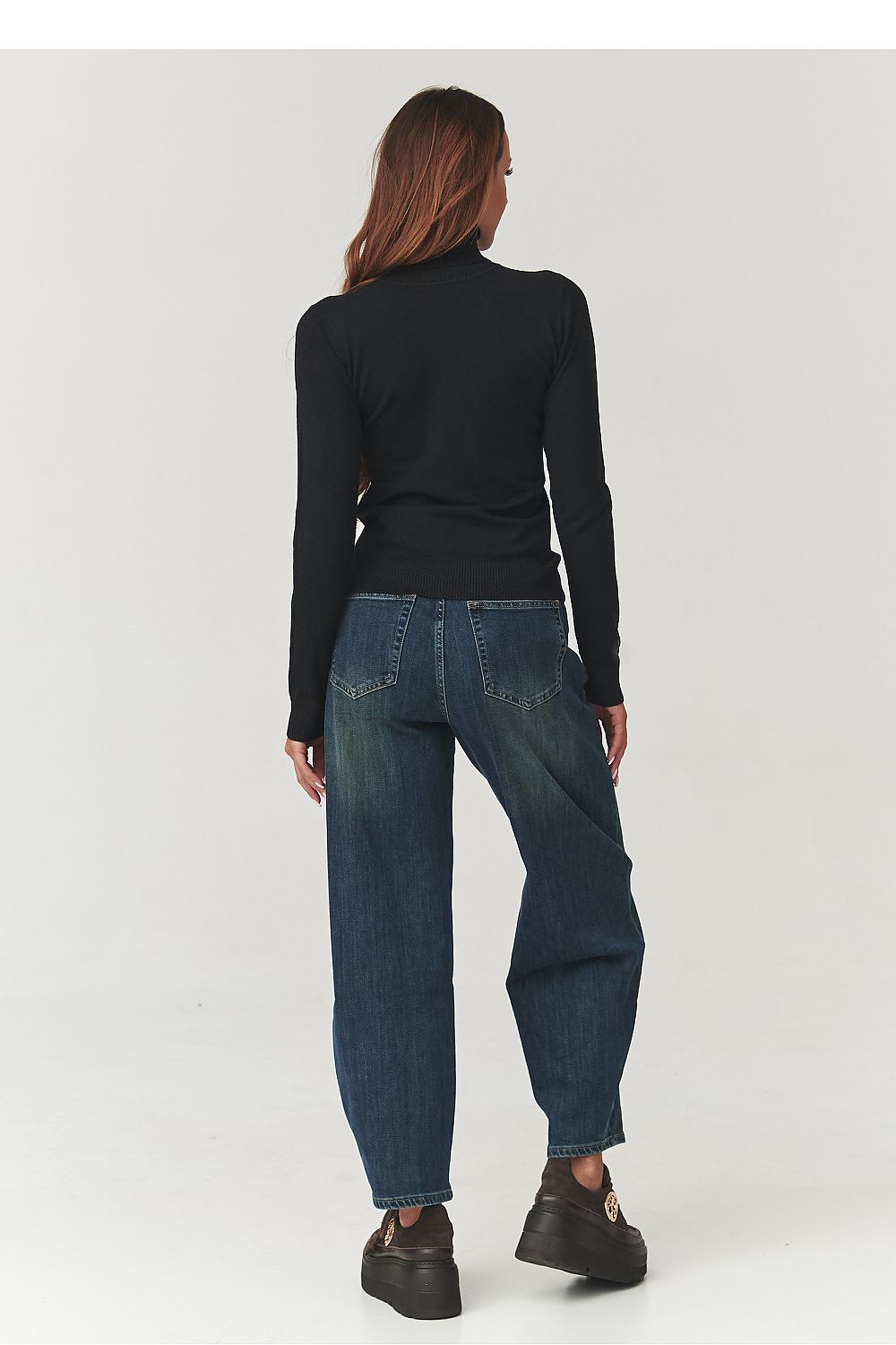 Oppdag vårt utvalg av stilfulle  Makadamia-høyhalskrage til dame i ulike størrelser og kvalitetsmaterialer – perfekte til jobb; fritid og alle dager. Rask levering og gode priser hos MS Stylehaven. se mer!