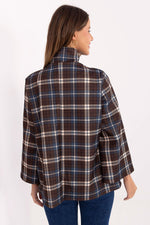 Oppdag vårt utvalg av stilfulle  Frakk Italia Moda til dame i ulike størrelser og kvalitetsmaterialer – perfekte til jobb, fritid og alle dager. Rask levering og gode priser hos MS Stylehaven. se mer!