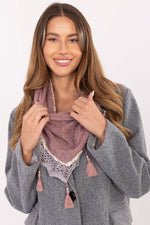 Oppdag vårt utvalg av stilfulle Rosa Halstørkle AT til dame i ulike størrelser og kvalitetsmaterialer – perfekte til jobb, fritid og alle dager. Rask levering og gode priser hos MS Stylehaven. se mer!