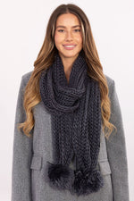 Oppdag vårt utvalg av stilfulle Grå Sjal AT til dame i ulike størrelser og kvalitetsmaterialer – perfekte til jobb, fritid og alle dager. Rask levering og gode priser hos MS Stylehaven. se mer!