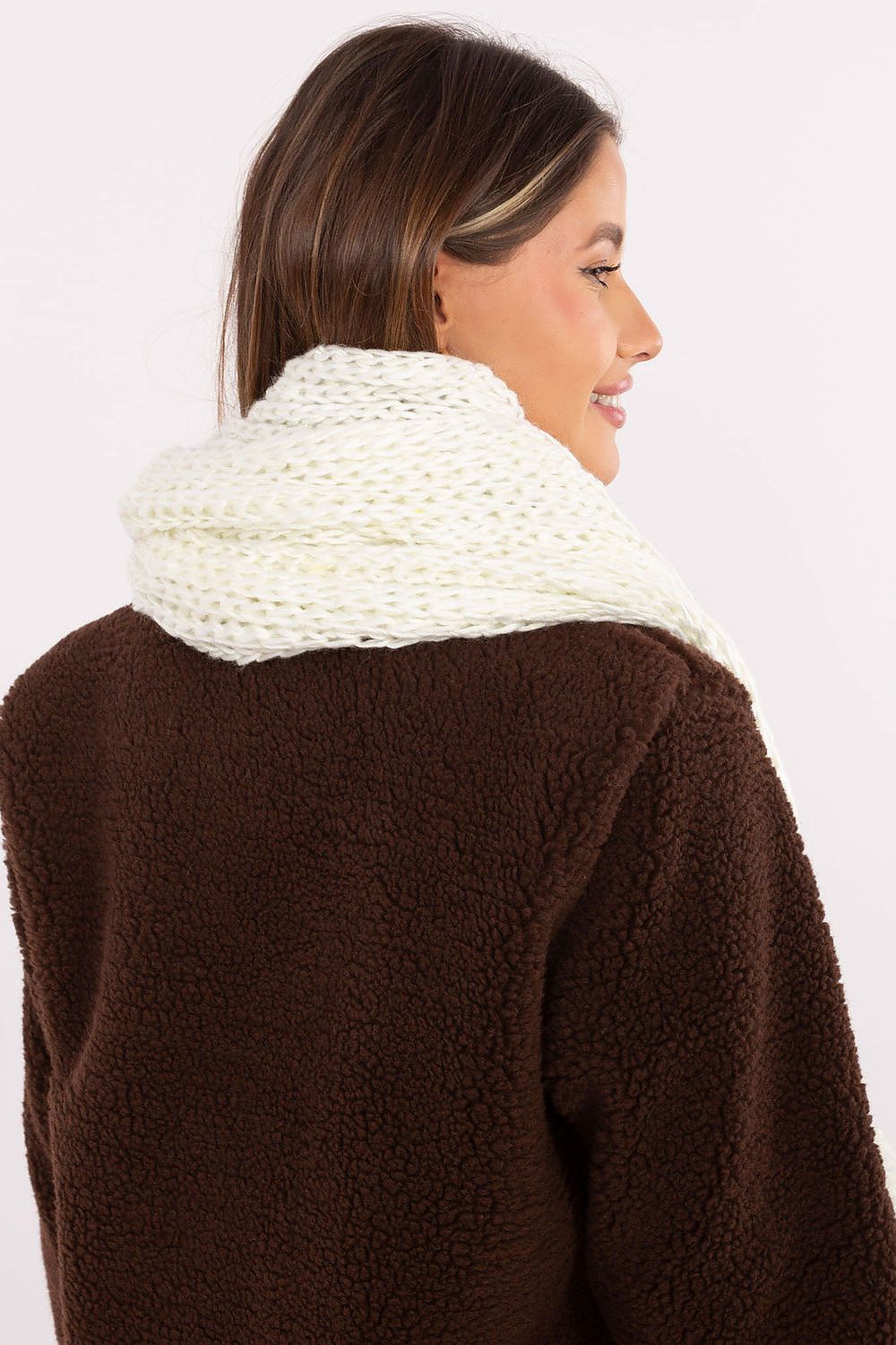 Oppdag vårt utvalg av stilfulle  Sjal AT til dame i ulike størrelser og kvalitetsmaterialer – perfekte til jobb, fritid og alle dager. Rask levering og gode priser hos MS Stylehaven. se mer!