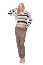 Oppdag vårt utvalg av stilfulle Fiolett Kort genser PeeKaBoo til dame i ulike størrelser og kvalitetsmaterialer – perfekte til jobb; fritid og alle dager. Rask levering og gode priser hos MS Stylehaven. se mer!