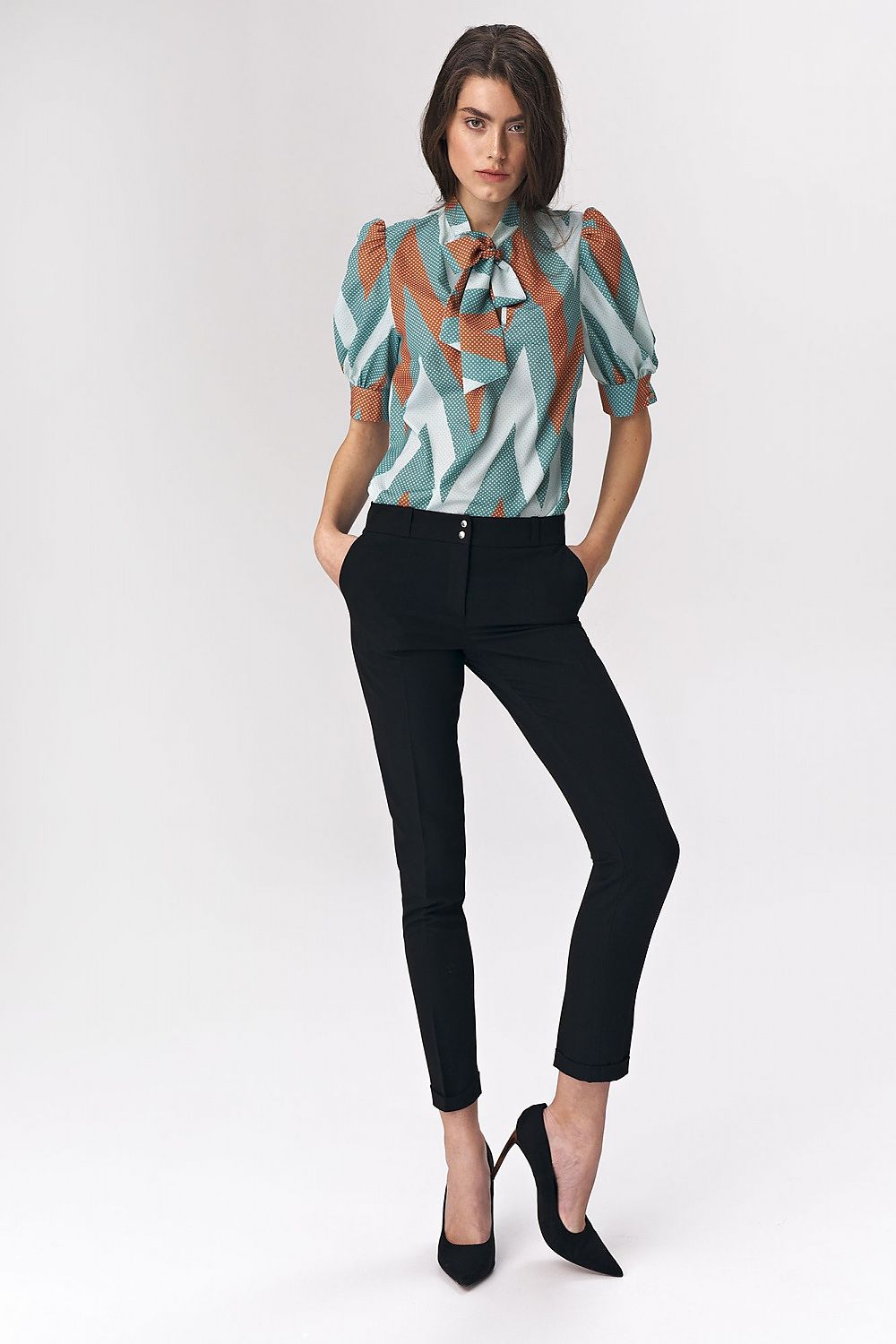 Bluse Nife til dame fra MS StyleHaven, laget av polyester, farge Flerfarget, størrelse 36, med 45720 ermer, perfekt til casual; dress