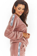 Oppdag vårt utvalg av stilfulle Rosa Genser Awama til dame i ulike størrelser og kvalitetsmaterialer – perfekte til jobb; fritid og alle dager. Rask levering og gode priser hos MS Stylehaven. se mer!