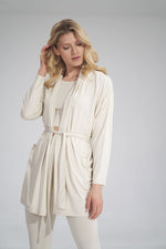 Oppdag vårt utvalg av stilfulle Grå Genser Figl til dame i ulike størrelser og kvalitetsmaterialer – perfekte til jobb, fritid og alle dager. Rask levering og gode priser hos MS Stylehaven. se mer!