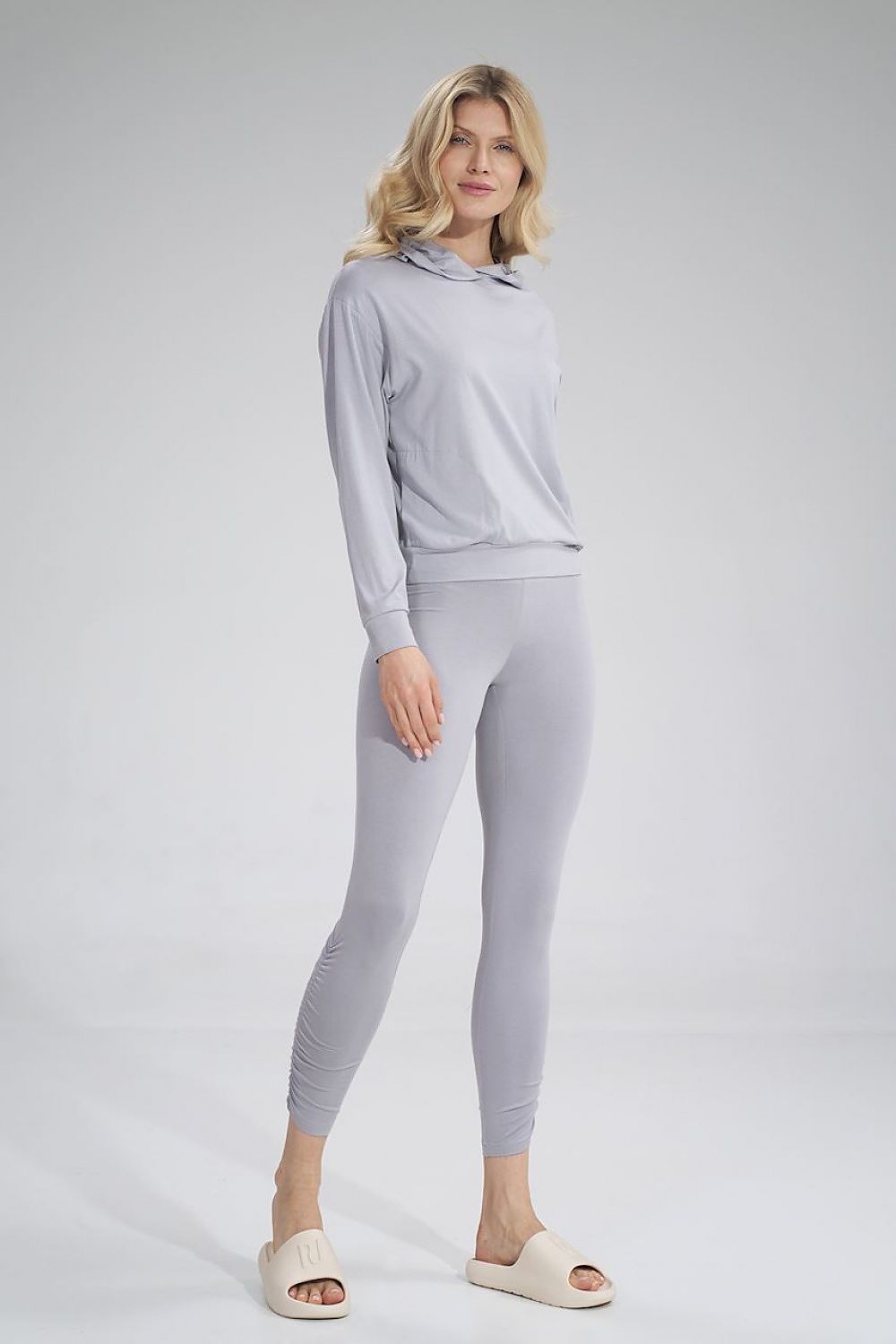 Lange leggings - Figl til dame fra MS StyleHaven, laget av Viskose; Elastan, farge Grå, størrelse s, med 45720 ermer, bukselengde long, perfekt til casual