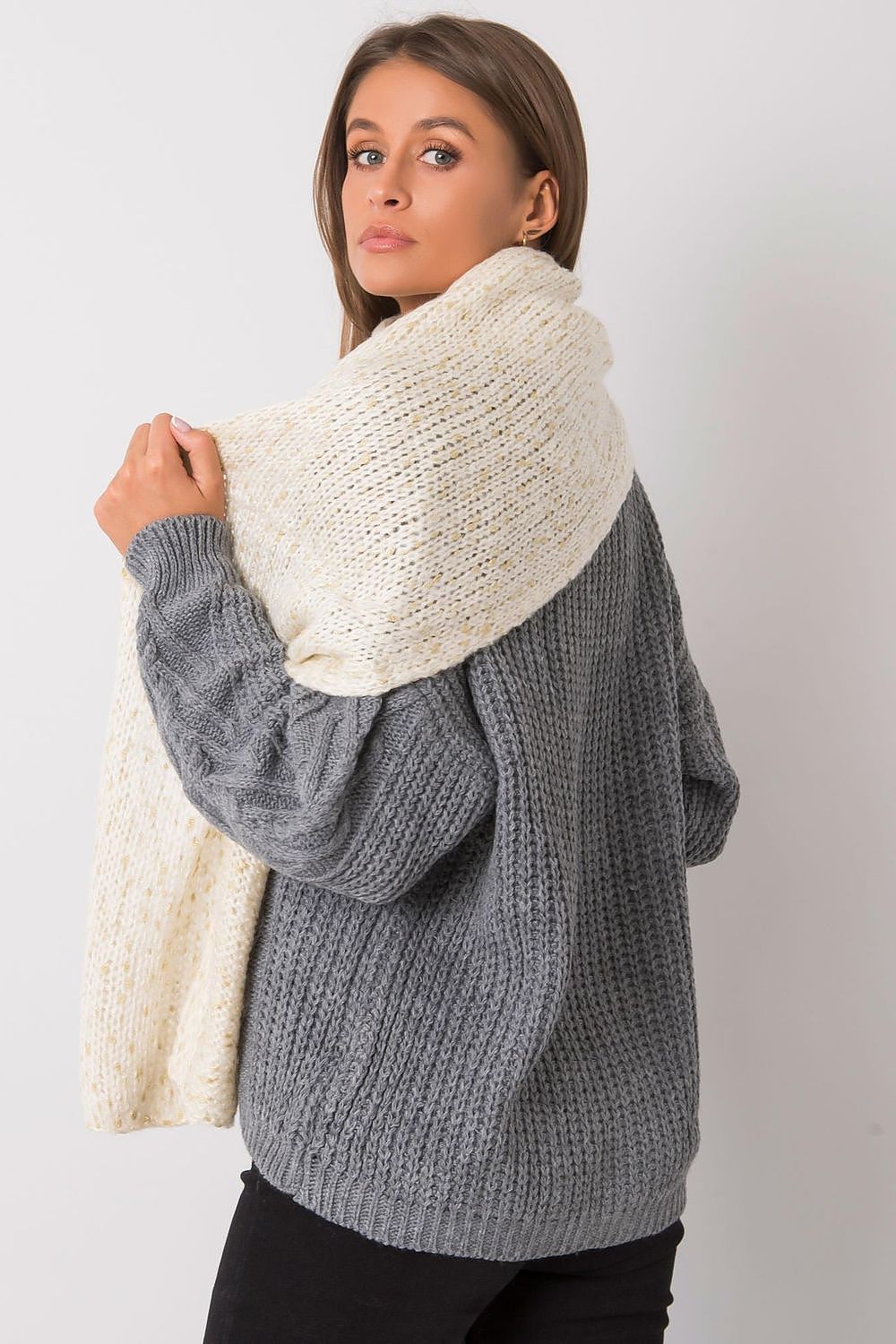 Oppdag vårt utvalg av stilfulle Blå Sjal - AT til dame i ulike størrelser og kvalitetsmaterialer – perfekte til jobb; fritid og alle dager. Rask levering og gode priser hos MS Stylehaven. se mer!