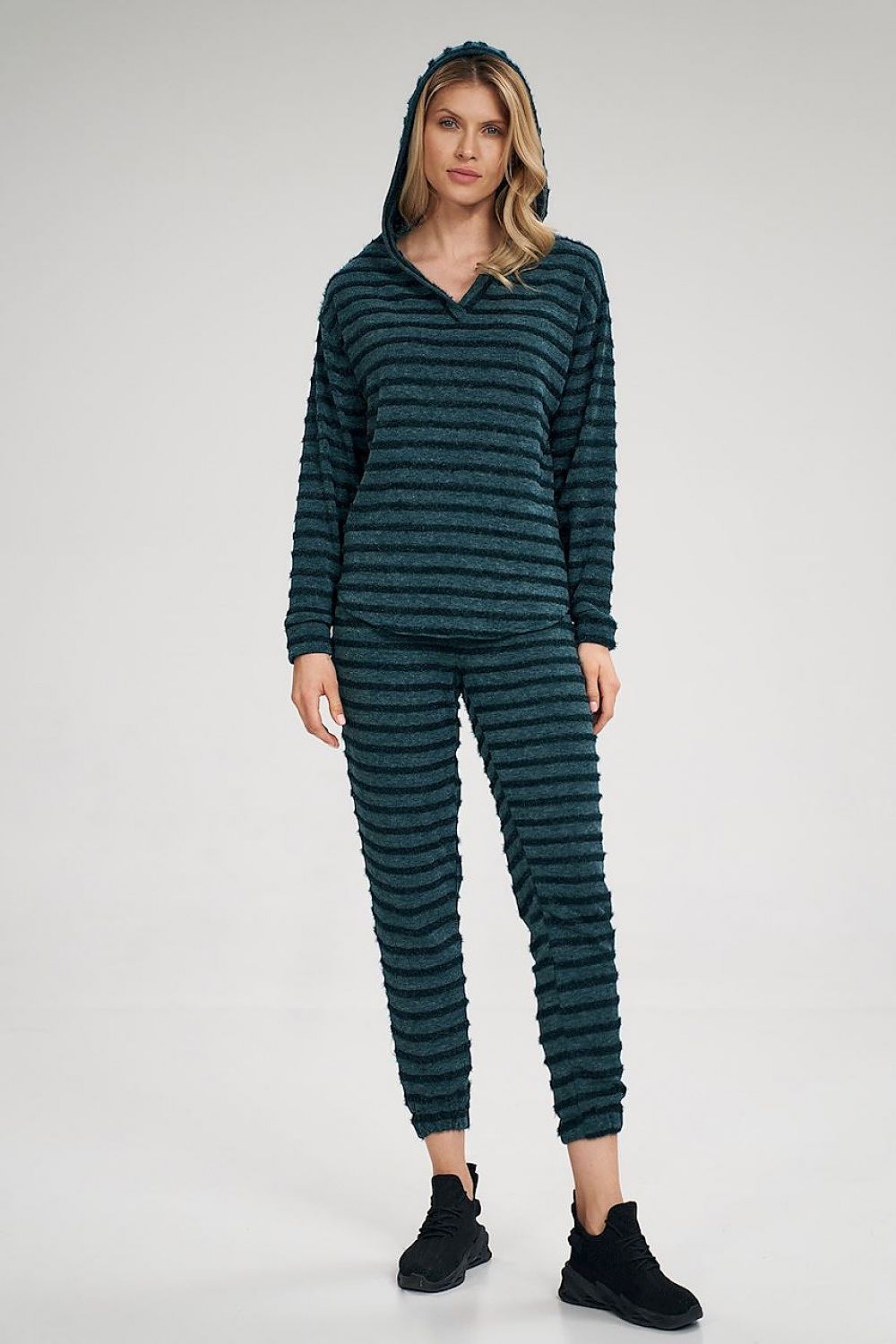 Oppdag vårt utvalg av stilfulle Grønn Treningsbukser Figl til dame i ulike størrelser og kvalitetsmaterialer - perfekte til jobb, fritid og alle dager. Rask levering og gode priser hos MS Stylehaven. se mer!