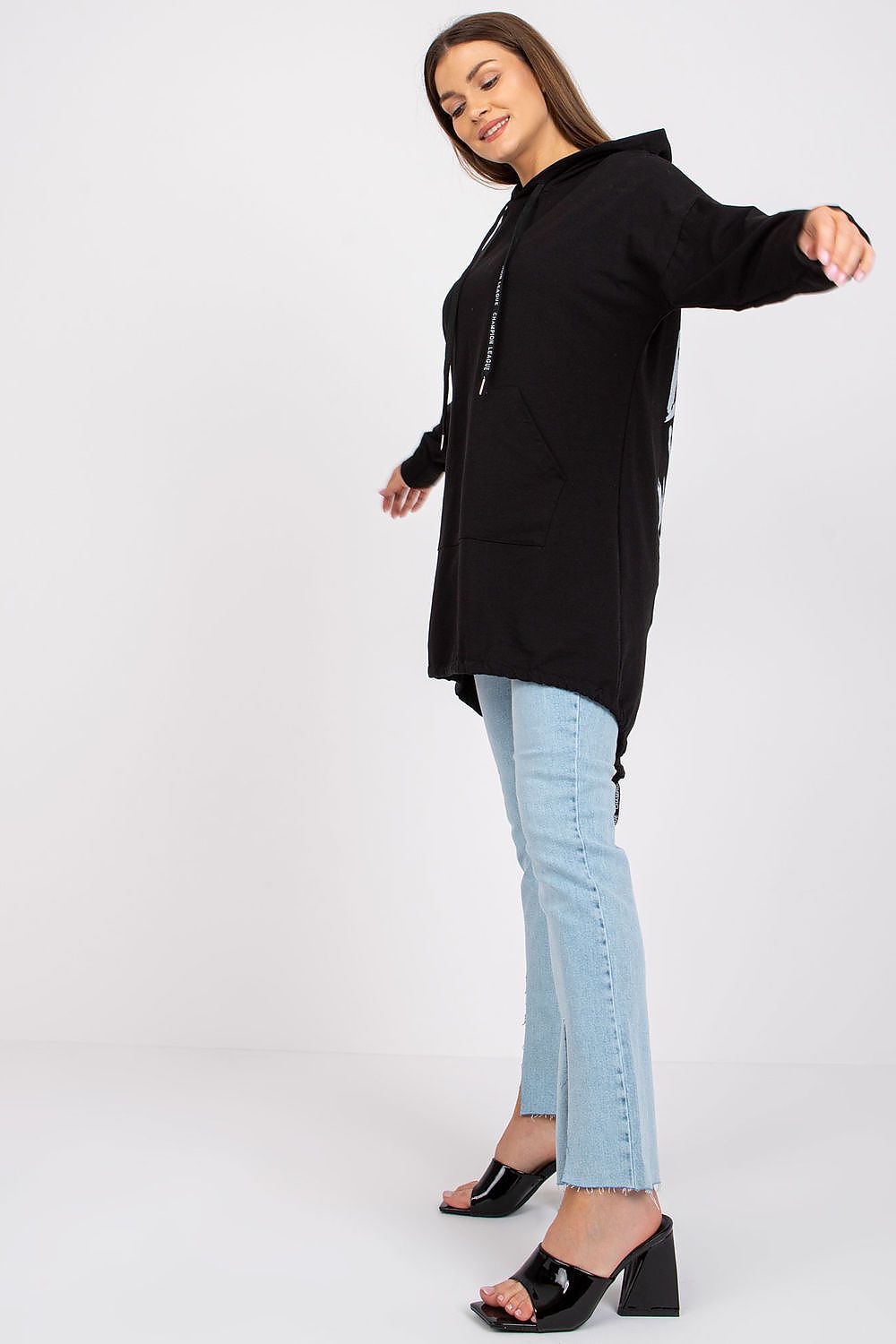 Oppdag vårt utvalg av stilfulle Brun Genser Italia Moda til dame i ulike størrelser og kvalitetsmaterialer – perfekte til jobb, fritid og alle dager. Rask levering og gode priser hos MS Stylehaven. se mer!