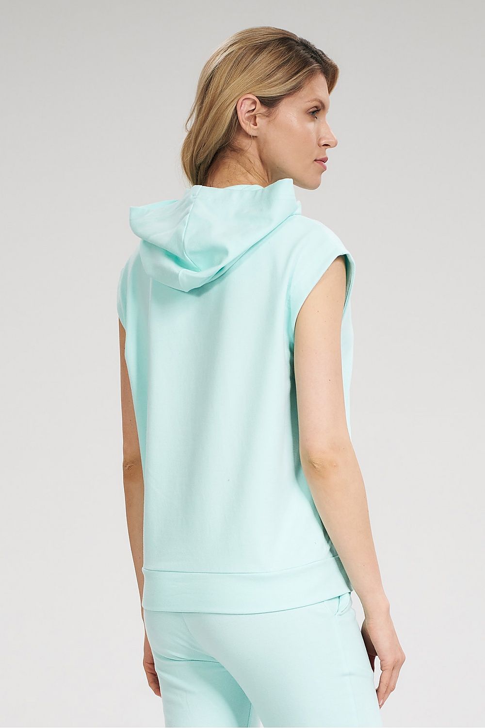 Oppdag vårt utvalg av stilfulle Gul Genser Figl til dame i ulike størrelser og kvalitetsmaterialer – perfekte til jobb, fritid og alle dager. Rask levering og gode priser hos MS Stylehaven. se mer!