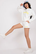 Oppdag vårt utvalg av stilfulle  Sett fancy til dame i ulike størrelser og kvalitetsmaterialer – perfekte til jobb, fritid og alle dager. Rask levering og gode priser hos MS Stylehaven. se mer!