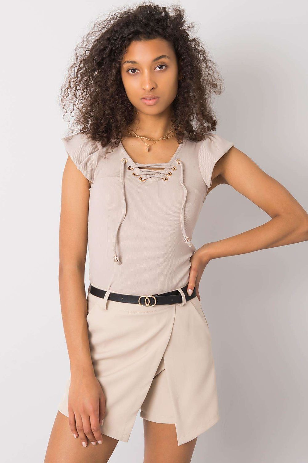 Oppdag vårt utvalg av stilfulle Grønn Bluse Italia Moda til dame i ulike størrelser og kvalitetsmaterialer - perfekte til jobb, fritid og alle dager. Rask levering og gode priser hos MS Stylehaven. se mer!