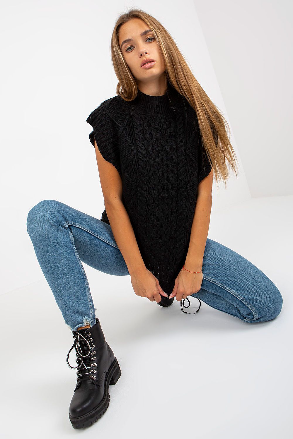 Gilet Sublevel til dame fra MS StyleHaven, laget av Akryl, farge Svart, størrelse S/M, med short ermer