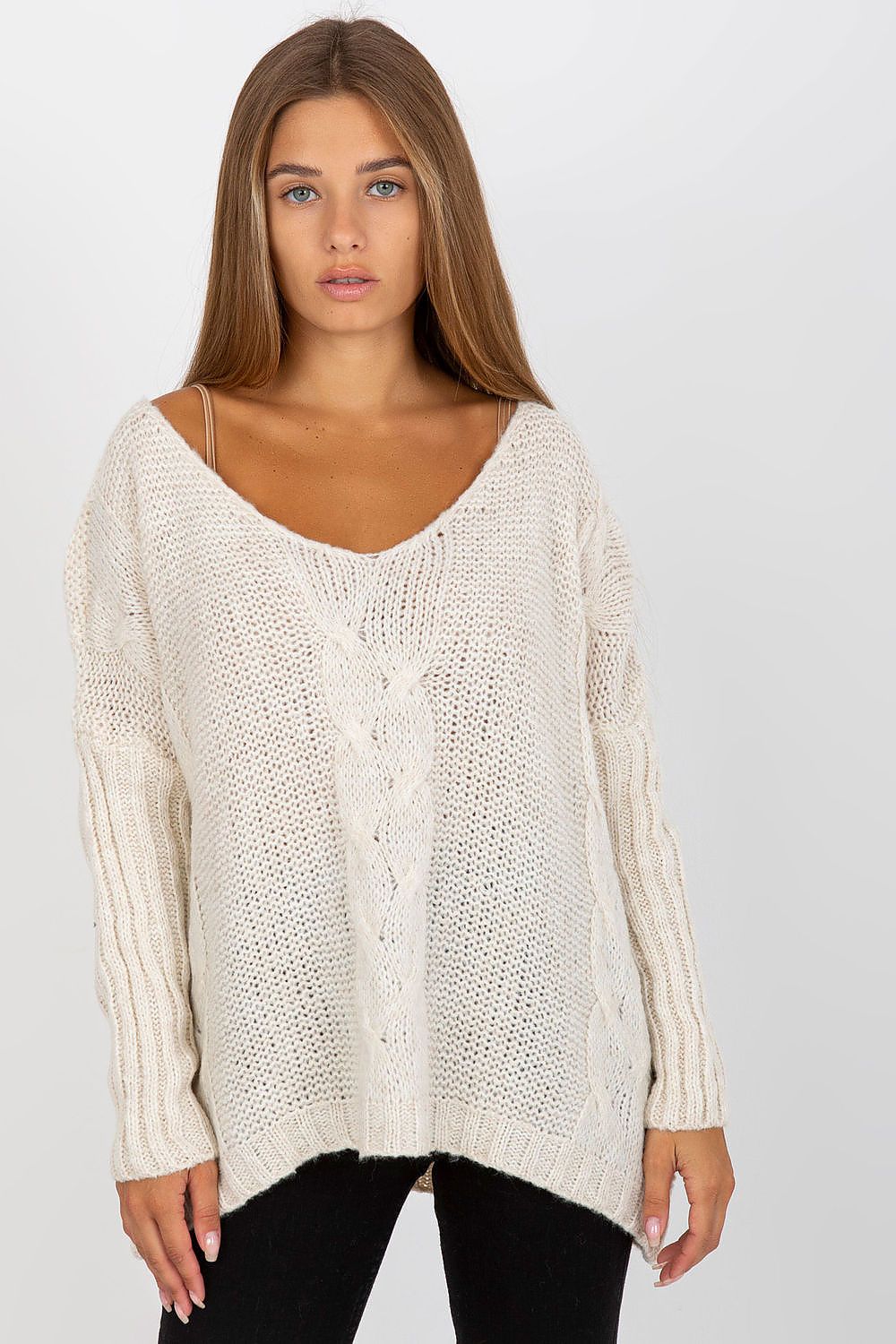Oppdag vårt utvalg av stilfulle Beige Jumper Och Bella til dame i ulike størrelser og kvalitetsmaterialer - perfekte til jobb; fritid og alle dager. Rask levering og gode priser hos MS Stylehaven. se mer!